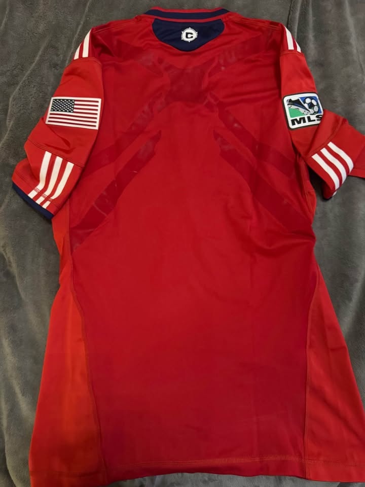 Chicago Fire 2010 TechFit Home Jersey Size L - photo 5