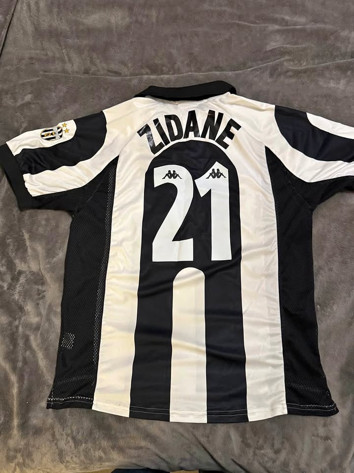 Juventus Kappa 1997–98 Home Jersey – Zidane #21 (XL)