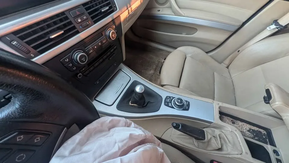 Partout: 2009 BMW 335I Manual image indicator(4)