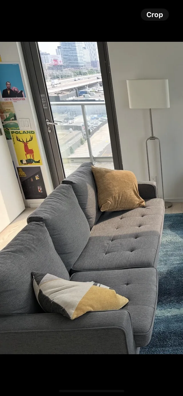 Sectional Sofa with Removable Chaise/Ottoman - Downtown Toronto image indicator(2)