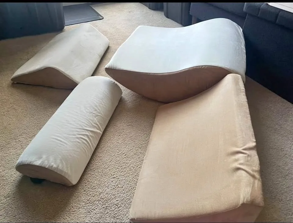 Prop up pillow for your bed