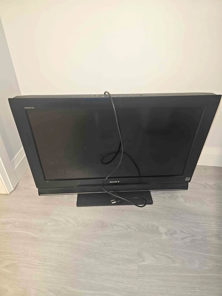 Sony Bravia LCD 32 inch