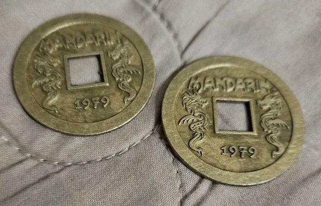 Vintage 1979 Mandarin Chinese Coin image indicator(2)