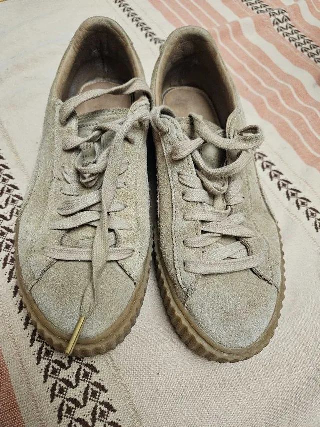 Puma Running Shoes Size 8 image indicator(2)