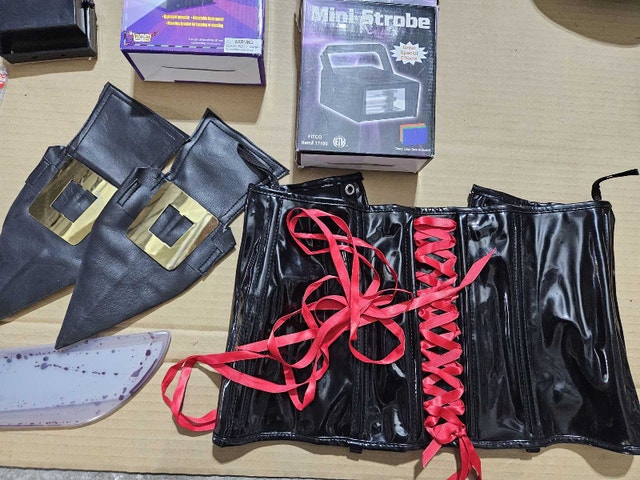 Halloween Accessories - photo 3