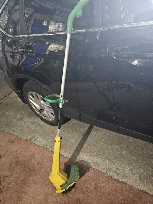 Weedeater 14 inch Trimmer