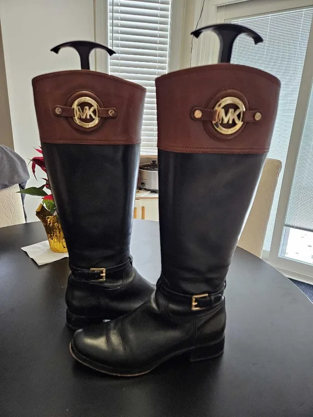 Michael Kors Women’s Two Toned Riding Boots Leather Blac