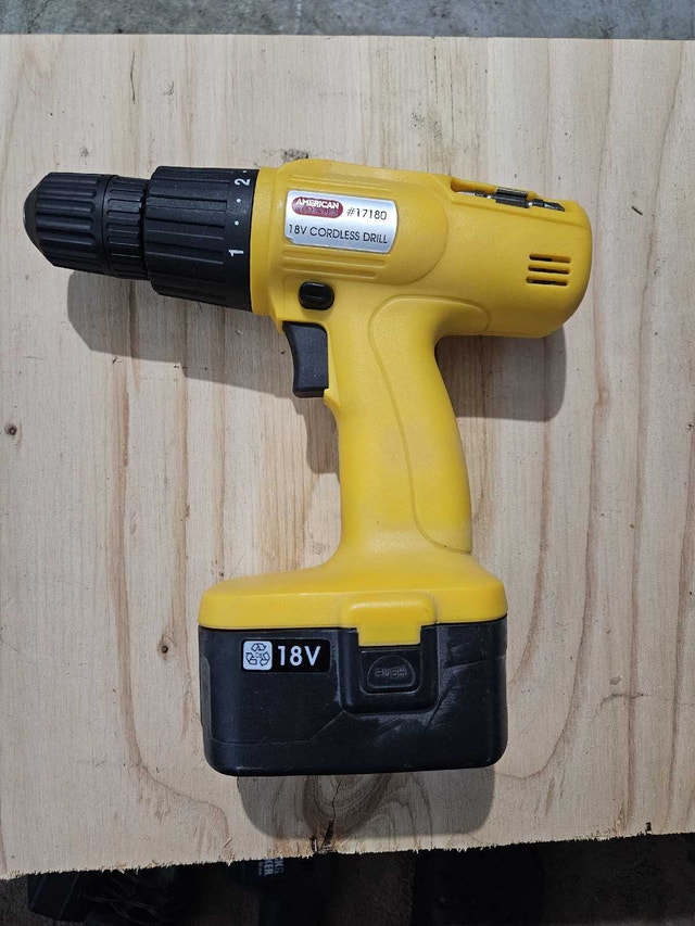 American 18V Cordless Drill - photo 2