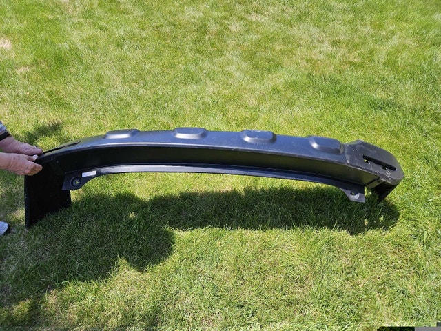 2007 Honda CRV Rear Bumber - photo 2