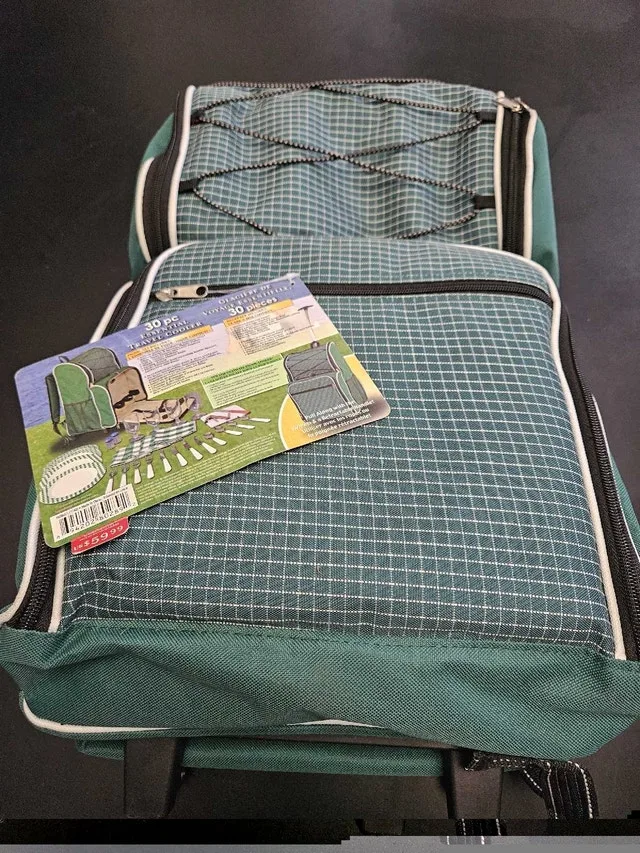 30 Piece Rolling Travel Cooler image indicator(3)