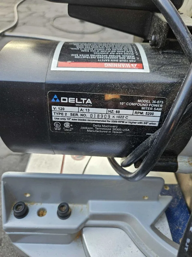 Delta MS250 Shopmaster 10-inch Compound Miter Saw image indicator(3)