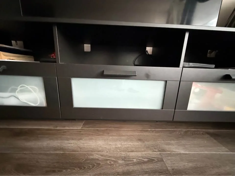 IKEA TV Stand image indicator(2)