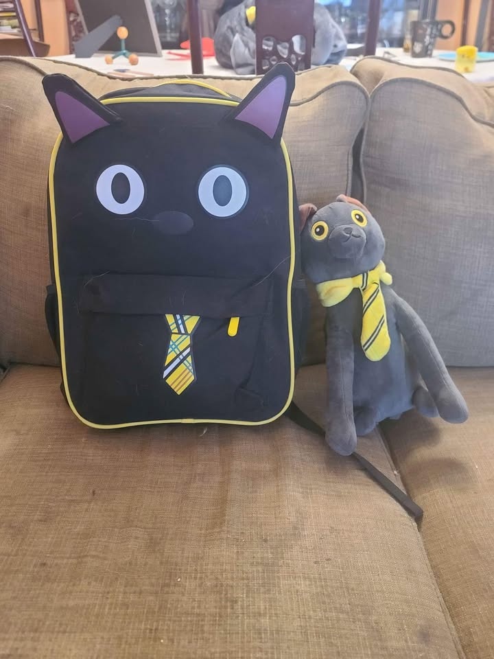 Sir Meows a lot plush backpack onsie - photo 4