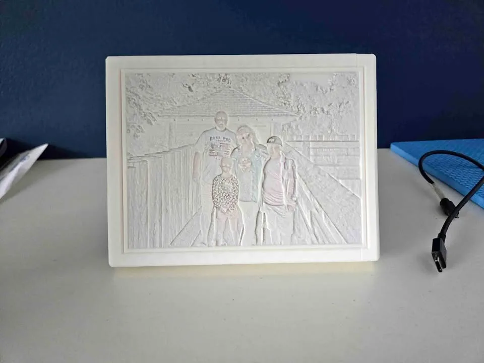 Print your picture lithophane backlit frame