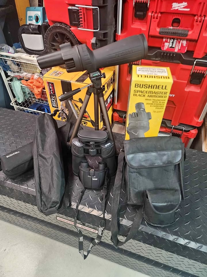 Bushnell Spotting Scope + Binocular Bundle