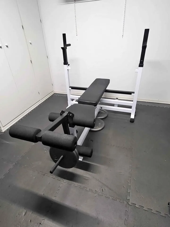 Weight bench