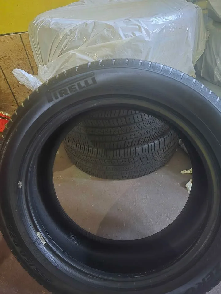 Set of 4 PIRELLI scorpion zero 255/50/R20 All Season image indicator(2)