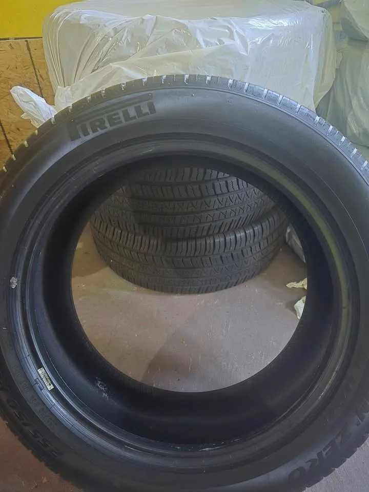 Set of 4 PIRELLI scorpion zero 255/50/R20 All Season image indicator(3)