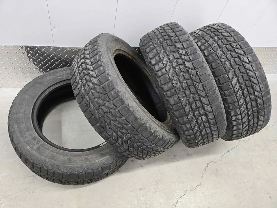 Firestone Winter Tires- 205/60R16 image indicator(7)