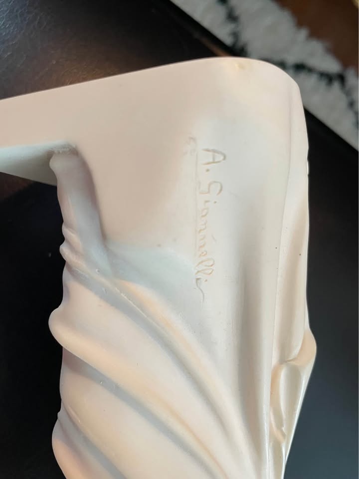 Italian Marble Venus de Milo Sculpture by A Giannelli - photo 4
