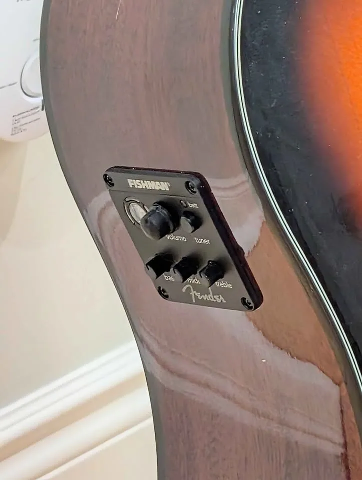 Fender CD-60E Acoustic Electric Guitar w/ Hard Case image indicator(2)