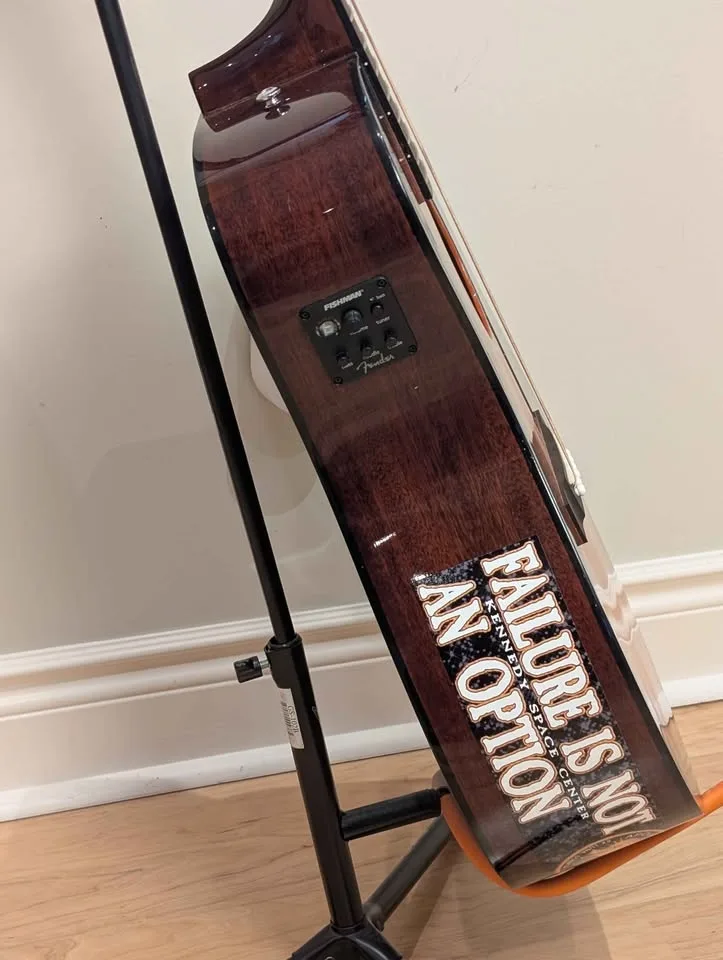 Fender CD-60E Acoustic Electric Guitar w/ Hard Case image indicator(6)