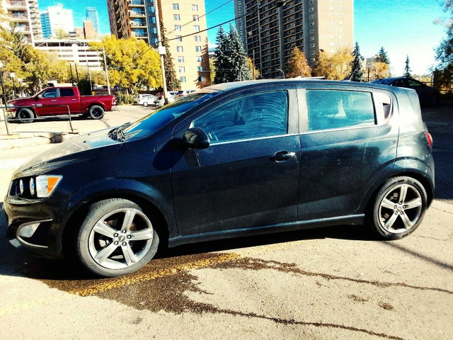 Chevrolet Sonic Black 2013