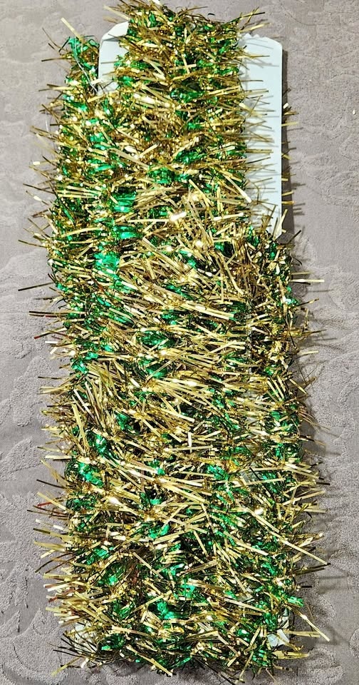 Wonderful Vintage Tinsel Ggarland - 14 feet - Gold and Green