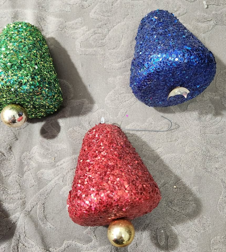 Set of 5 Vintage Glitter Bell Ornaments - 1960s - 1970s - photo 3