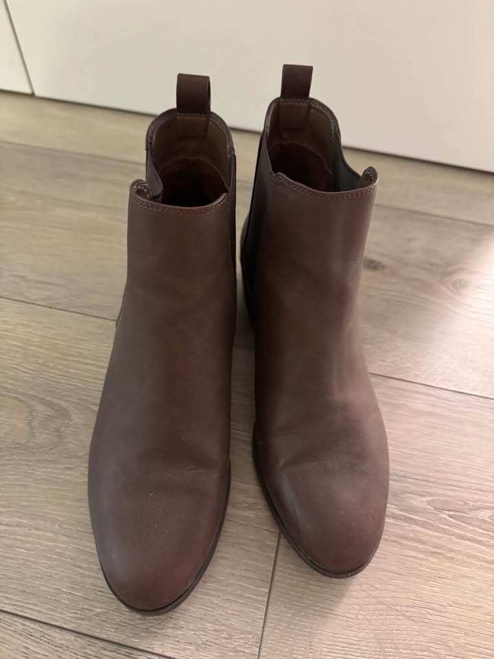 Shoes for $10 - photo 5