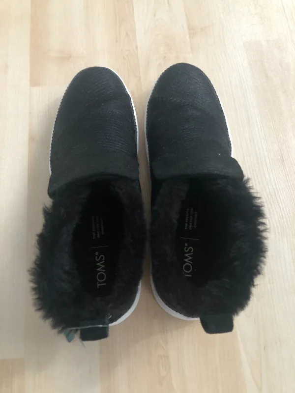 TOMS Paxton Slip On BRAND NEW! image indicator(2)