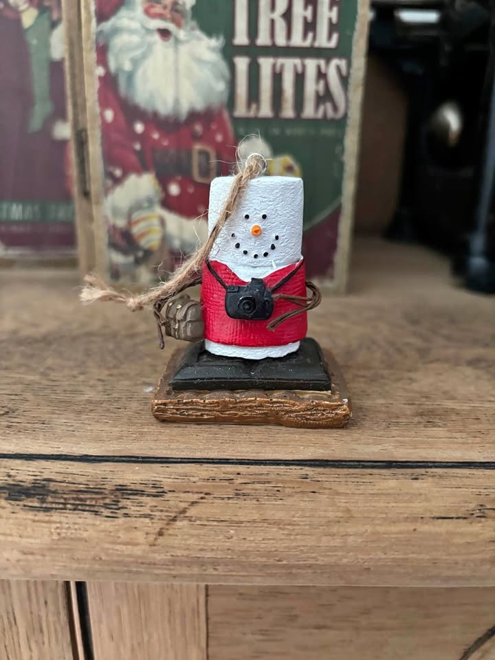 S'Mores Original 2020 Camera Traveller Ornament