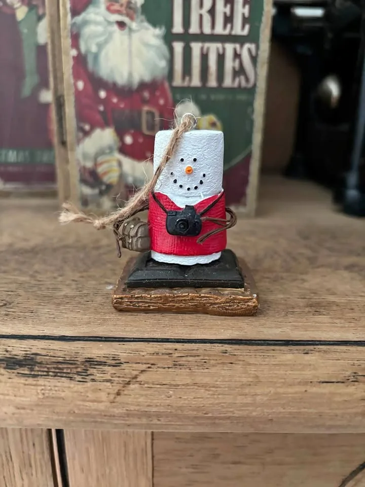 S'Mores Original 2020 Camera Traveller Ornament