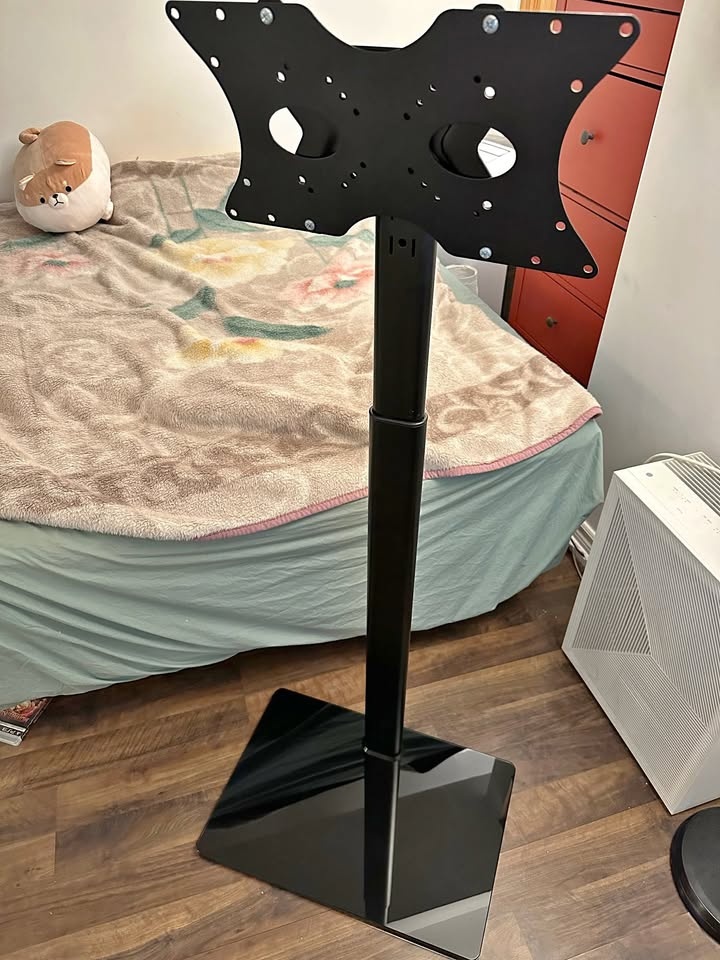 Universal VESA TV Floor Stand with VESA mount adapter plate