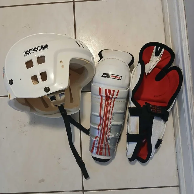 Hockey Equipment Youth size #cleanout
