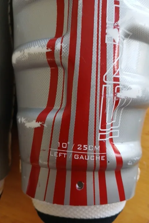 Hockey Equipment Youth size #cleanout image indicator(3)