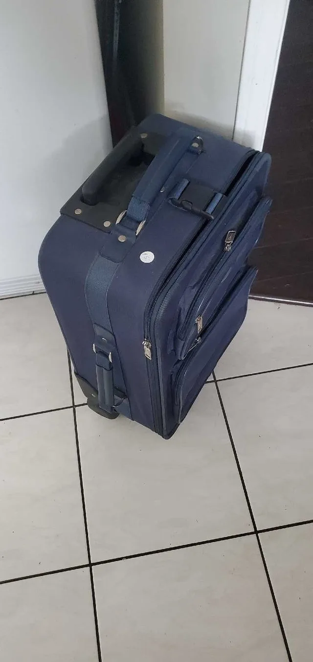 Various Travel Luggages #cleanout image indicator(3)