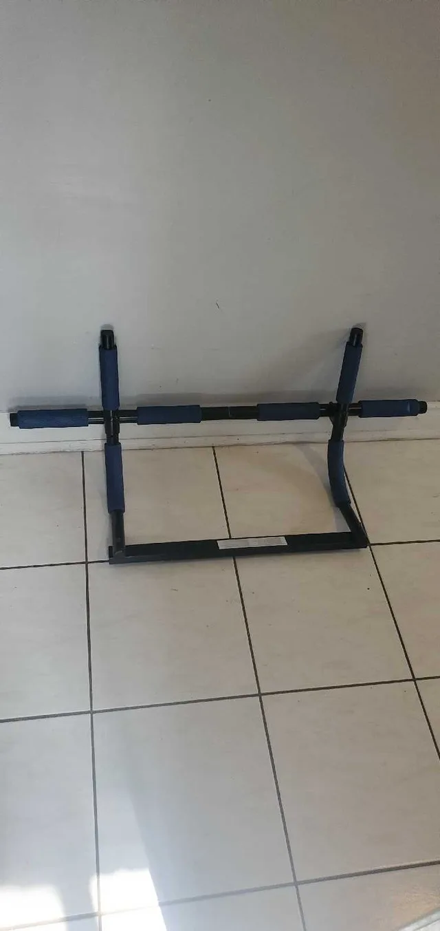 Exercise Chin up/ pull up bar #cleanout