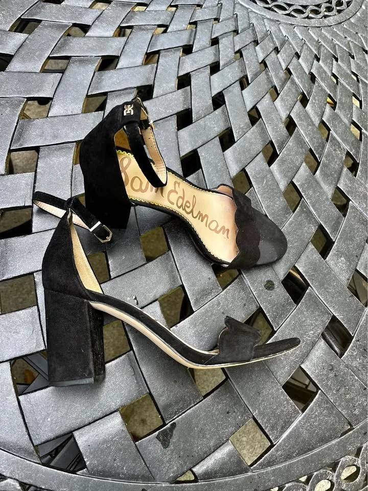 Sam Edelman black velvet sandals size 9