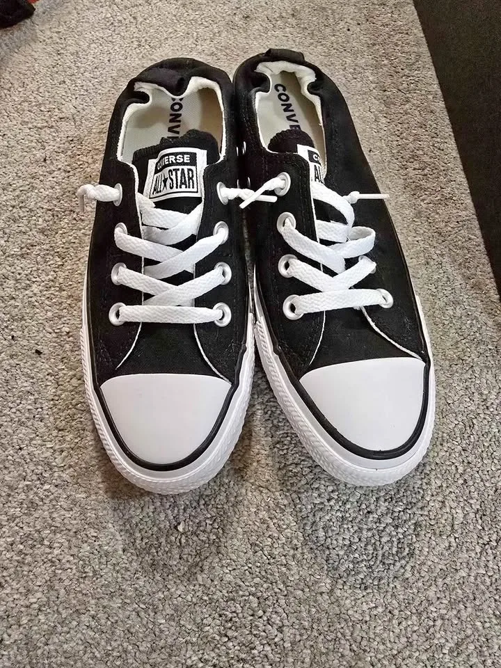👟 BNIB Converse Shoes – Brand New