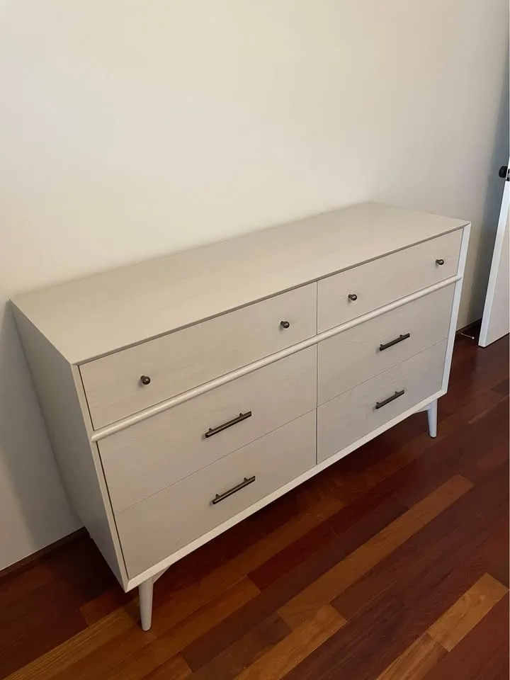 West elm Mid-Century 6-Drawer Dresser (56") image indicator(4)