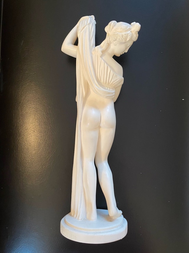 Vintage Italian Aphrodite Sculpture by Ruggeri - photo 3