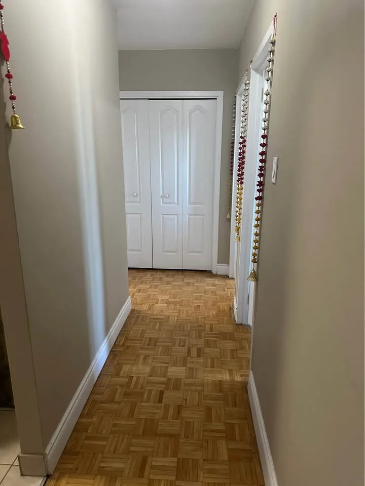 Private room for rent image indicator(3)