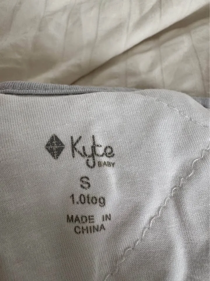 Kyte baby sleep sack size small gray image indicator(2)