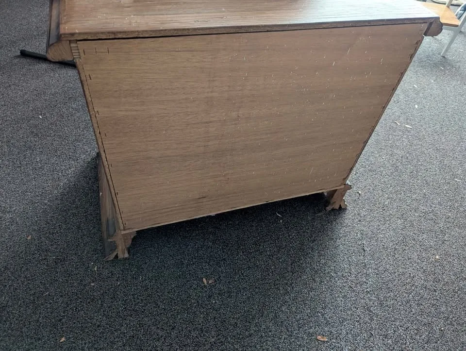 2 Side Tables / Nightstands image indicator(3)