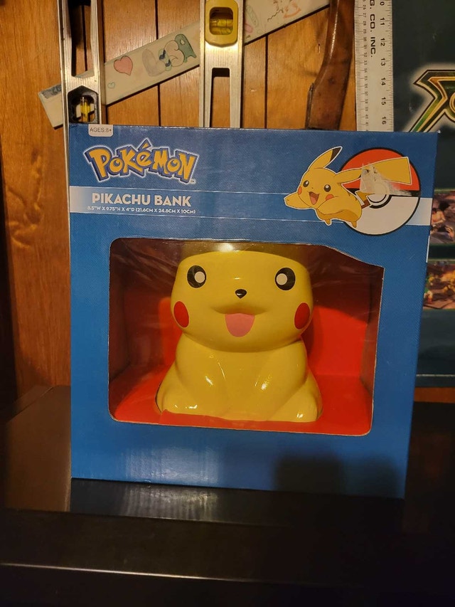 Pokémon Pikachu coin bank - photo 3