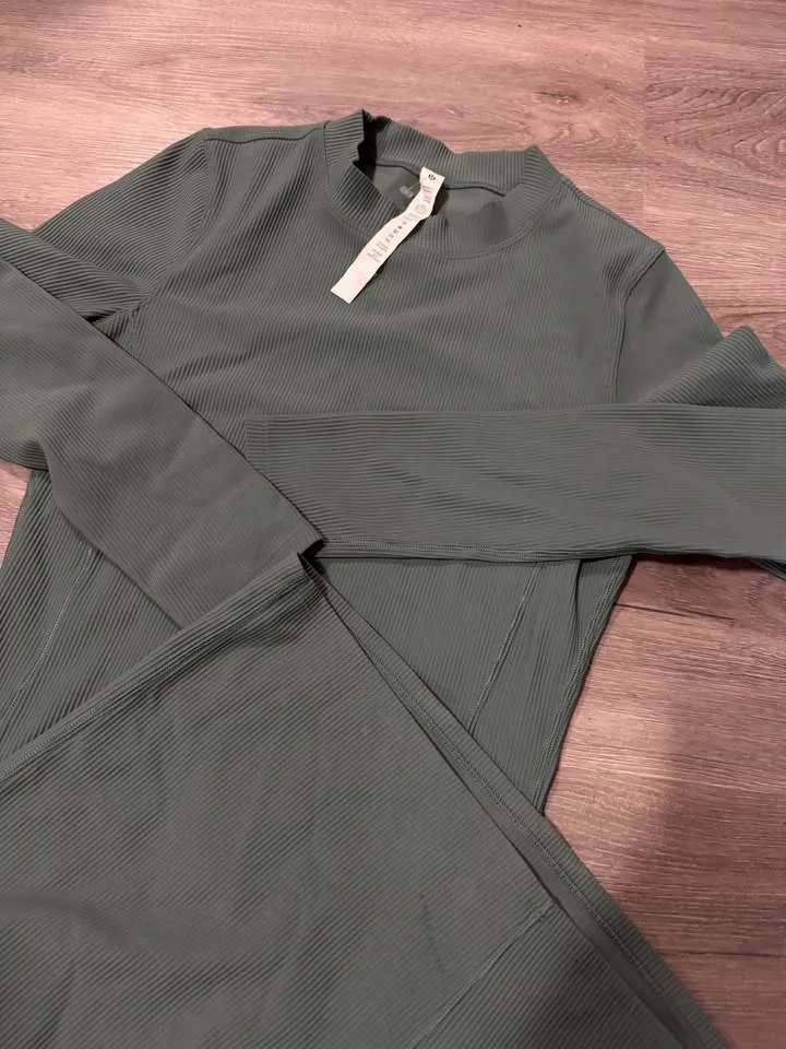 Lululemon ribbed long sleeve dress image indicator(2)