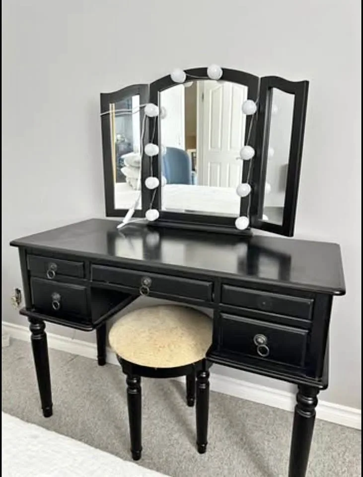 Vanity table with chair