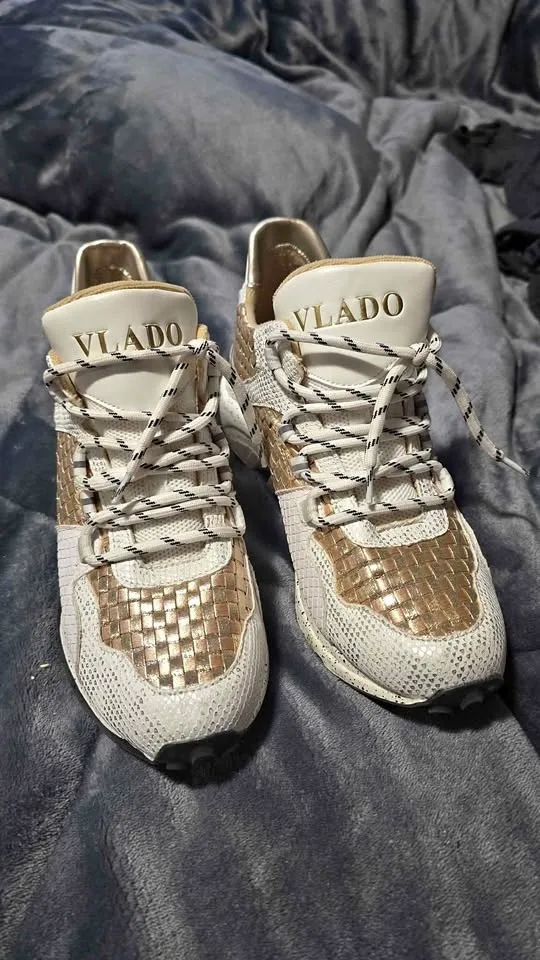 Vlado women's shoes size 8