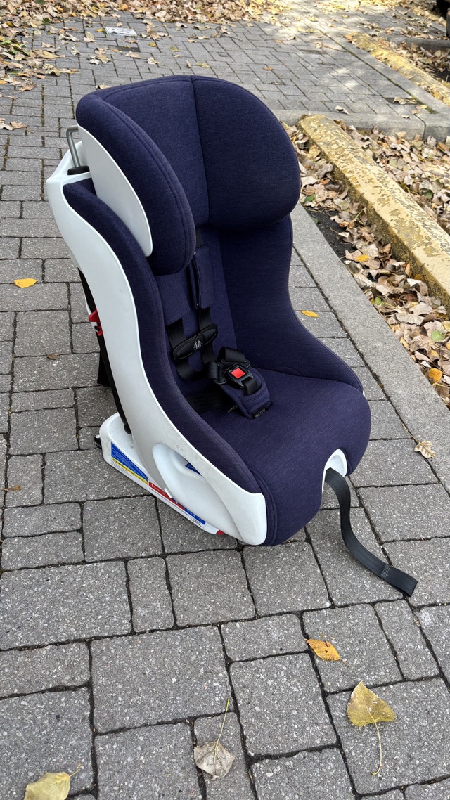 Clek Foonf Mammoth Car Seat - photo 3